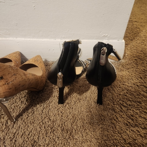 2 pairs of shoes size 10 never worn! - Picture 5 of 9